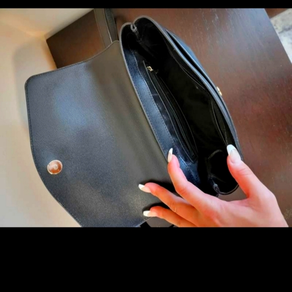 DKNY Purse Handbag - Picture 4 of 8